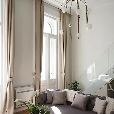 Casa Leo Superior, An Urban Oasis In The Heart Of アパート