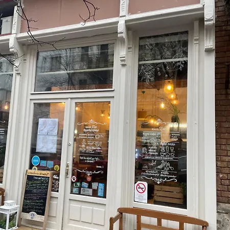 Lejlighed Casa Leo Superior, An Urban Oasis In The Heart Of