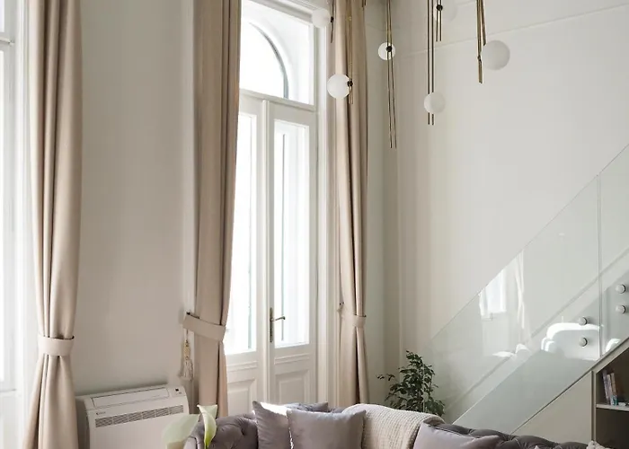 Casa Leo Superior, An Urban Oasis In The Heart Of Apartmán