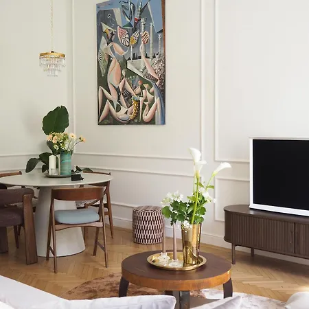 Casa Leo Superior, An Urban Oasis In The Heart Of
